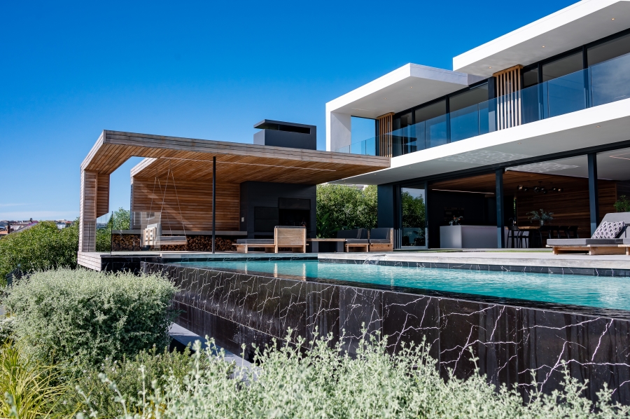 6 Bedroom Property for Sale in Myburgh Park Western Cape